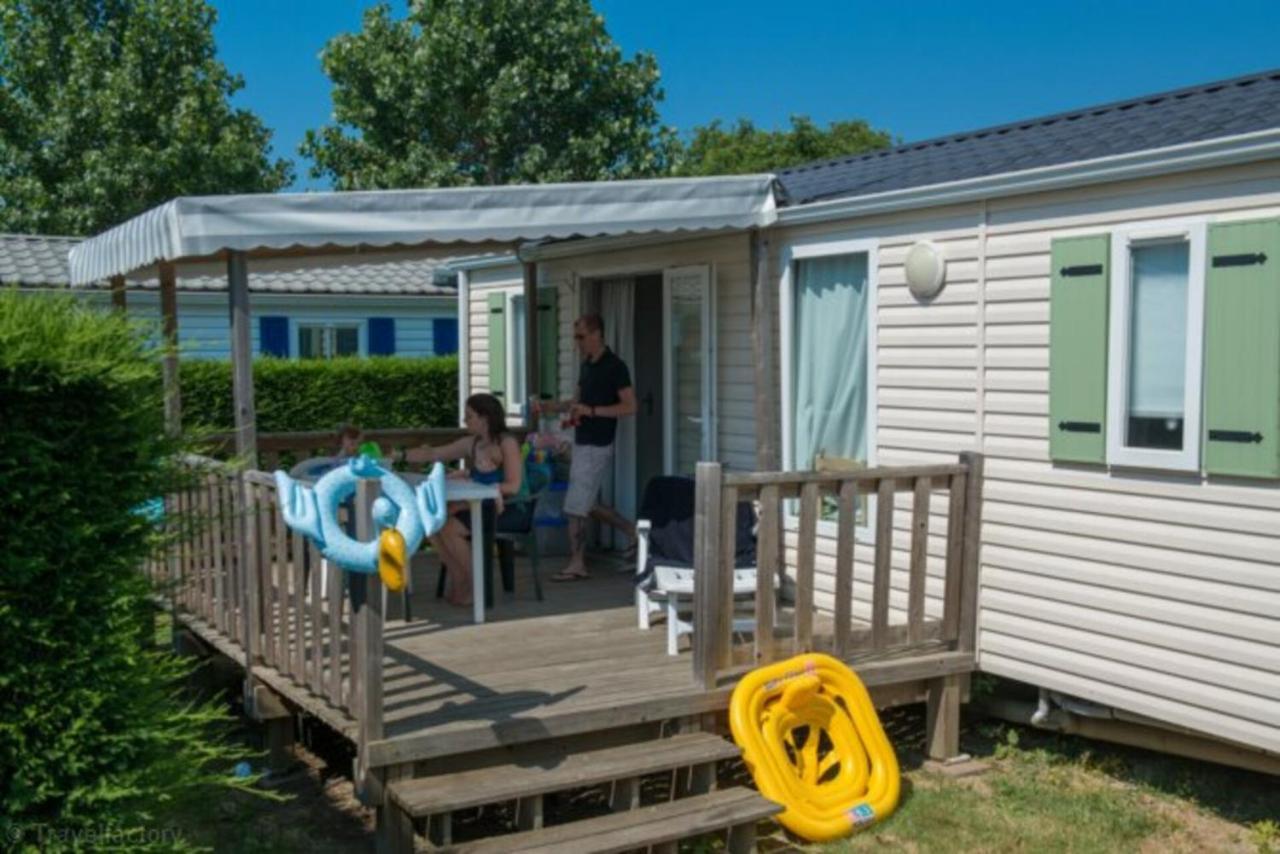 ホテルCamping Sunissim Le Bel Air 5 Stars By Locatour レ・サ​​ーブル・ドロンヌ エクステリア 写真